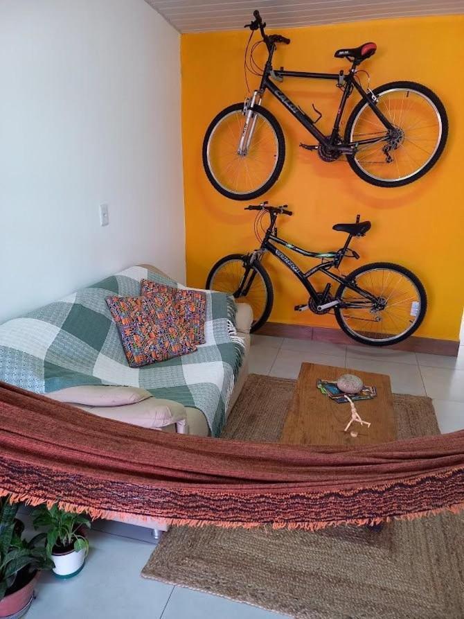 Casinha Aconchegante No Centro De Bonito I Tv, Ar-Condicionado, Bicicletas, Rede, Cozinha E Wi-Fi 20Mb Villa Luaran gambar